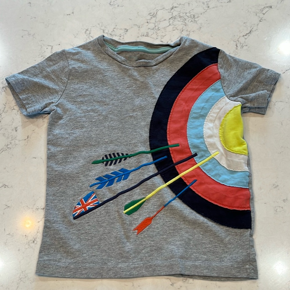 Mini Boden arrow/ target appliqué shirt